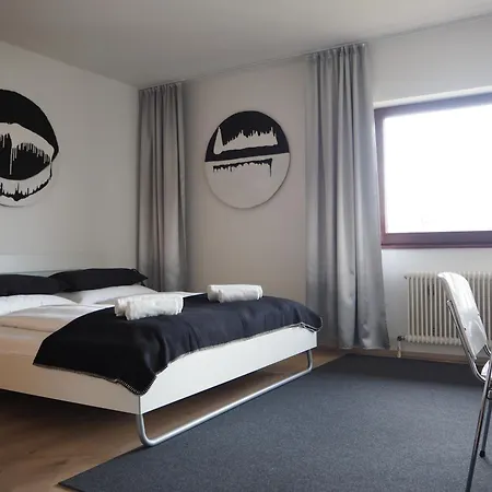 Apartman Lanzo *