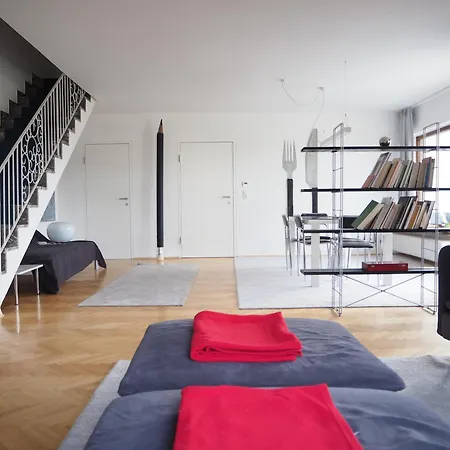 Lanzo Apartman *